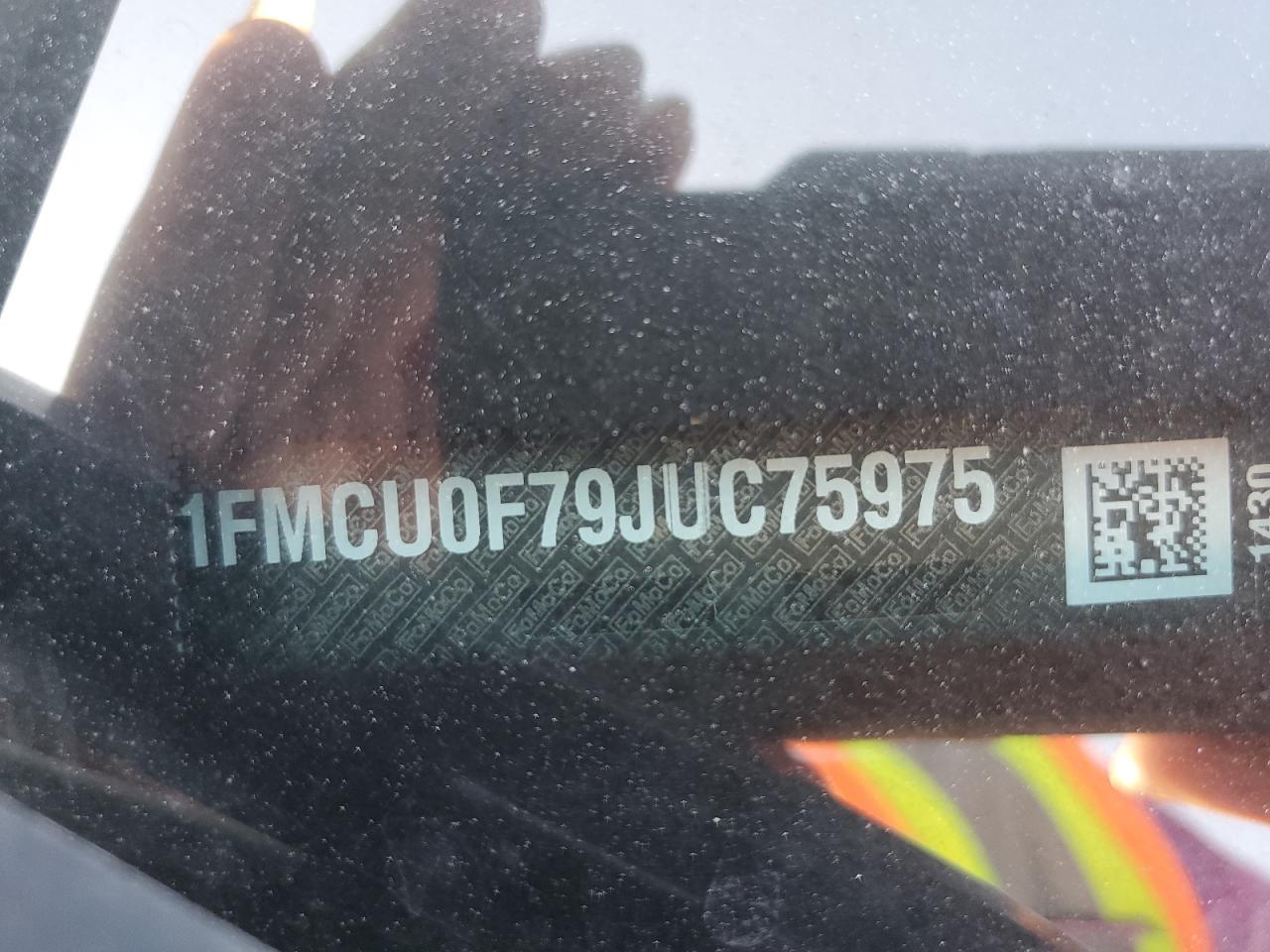 1FMCU0F79JUC75975 2018 Ford Escape S