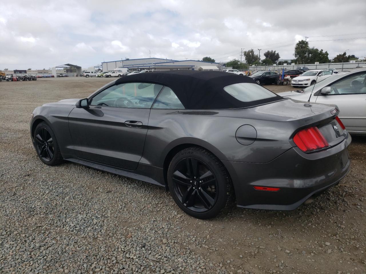 1FATP8UH0H5323766 2017 Ford Mustang