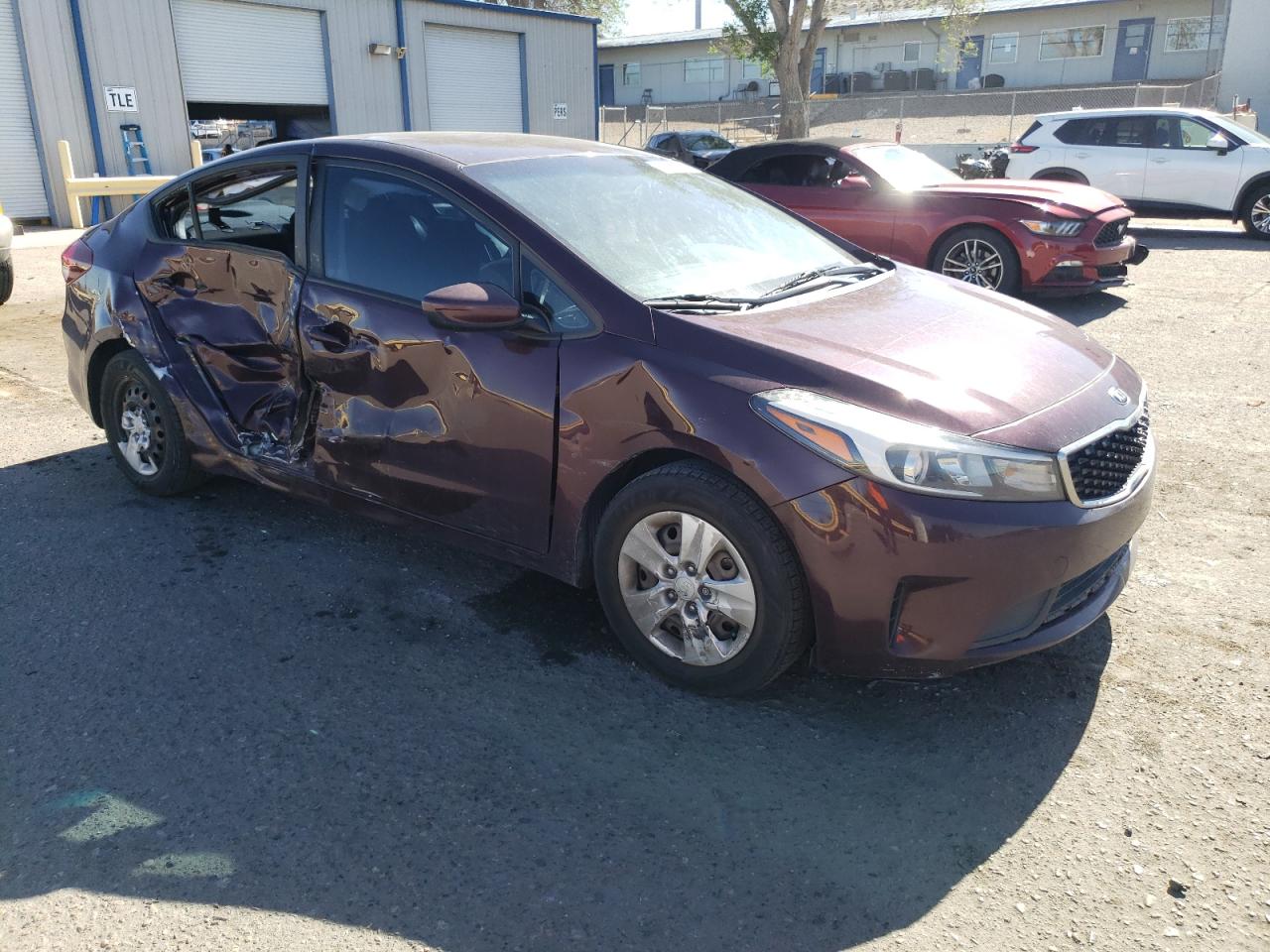 2018 Kia Forte Lx vin: 3KPFK4A7XJE165148