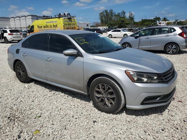 2018 Volkswagen Passat S VIN: 1VWAA7A33JC043120 Lot: 51102774