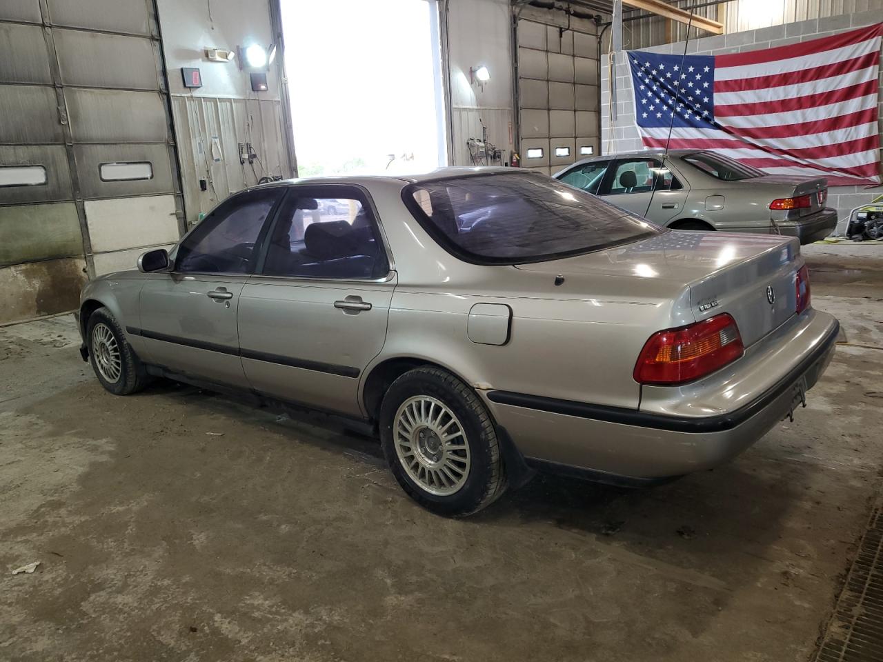 JH4KA7668NC003436 1992 Acura Legend L