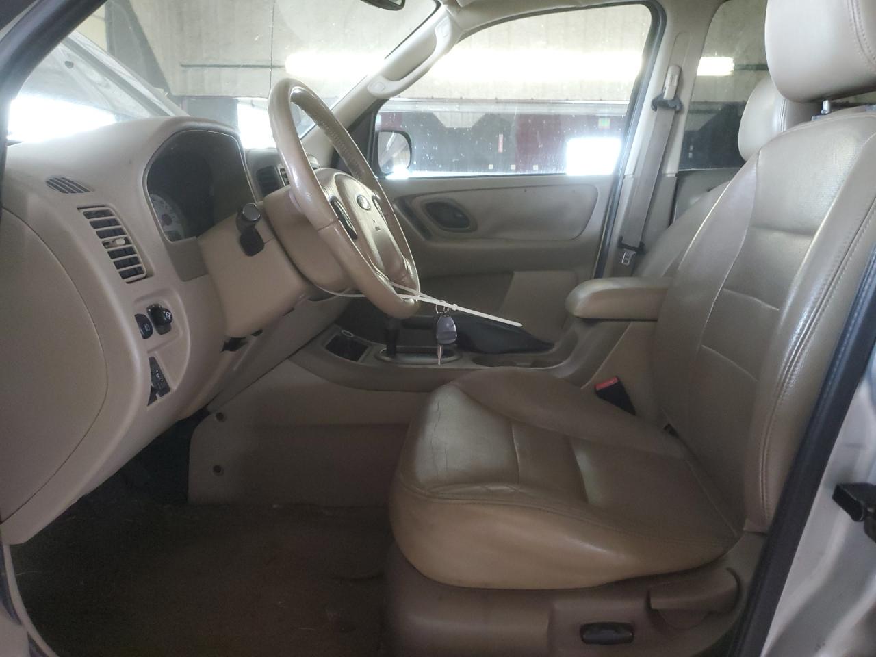 1FMYU04145KA89119 2005 Ford Escape Limited