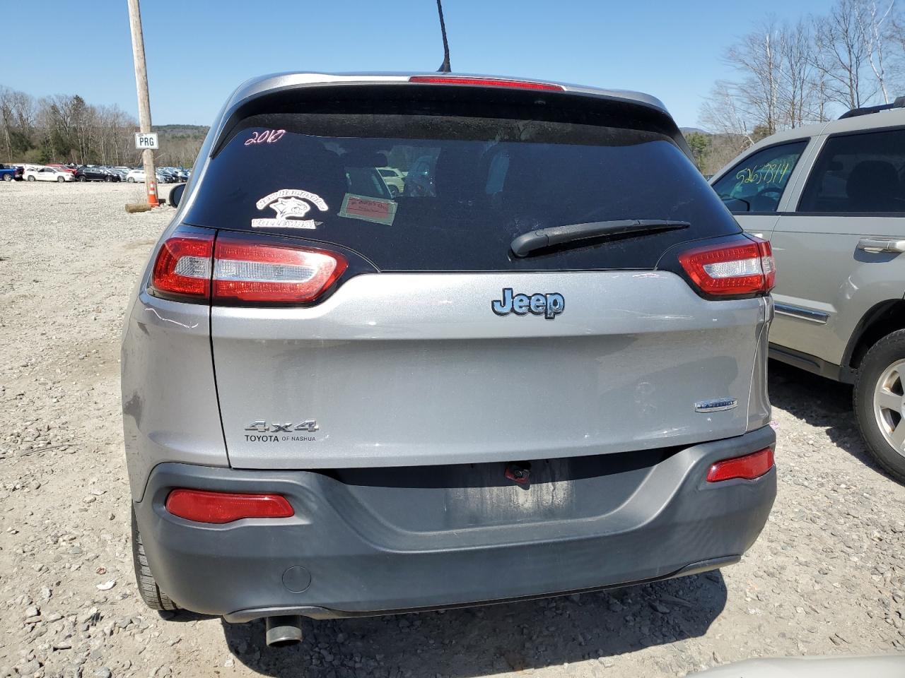 1C4PJMCB3EW147403 2014 Jeep Cherokee Latitude