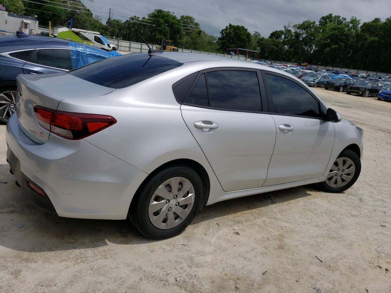 3KPA24AB3KE158056 2019 Kia Rio S