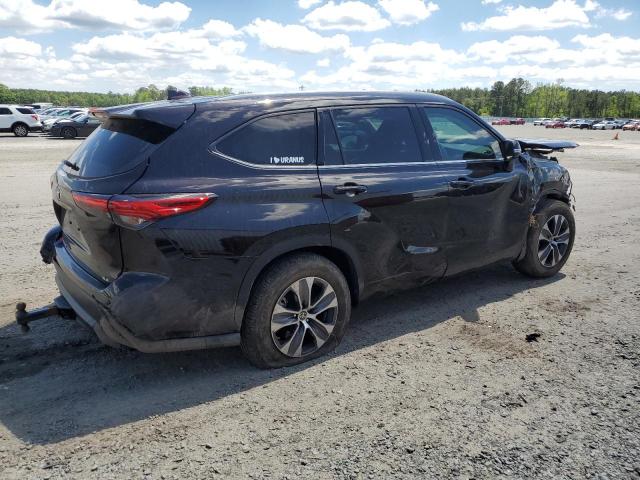 VIN 5TDGZRAH6NS121911 2022 Toyota Highlander, Xle no.3