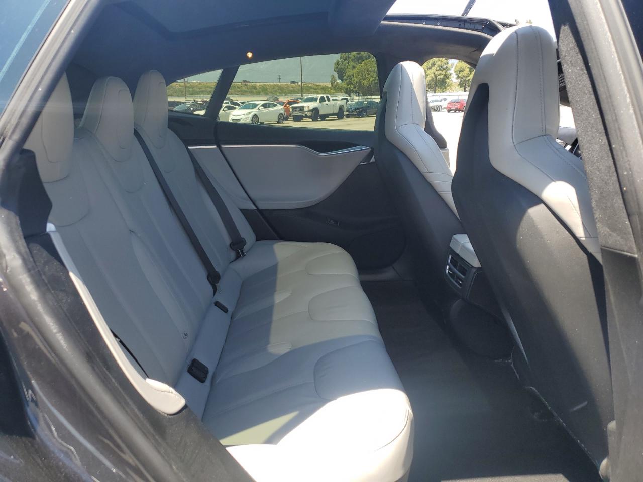 5YJSA1E12GF142987 2016 Tesla Model S