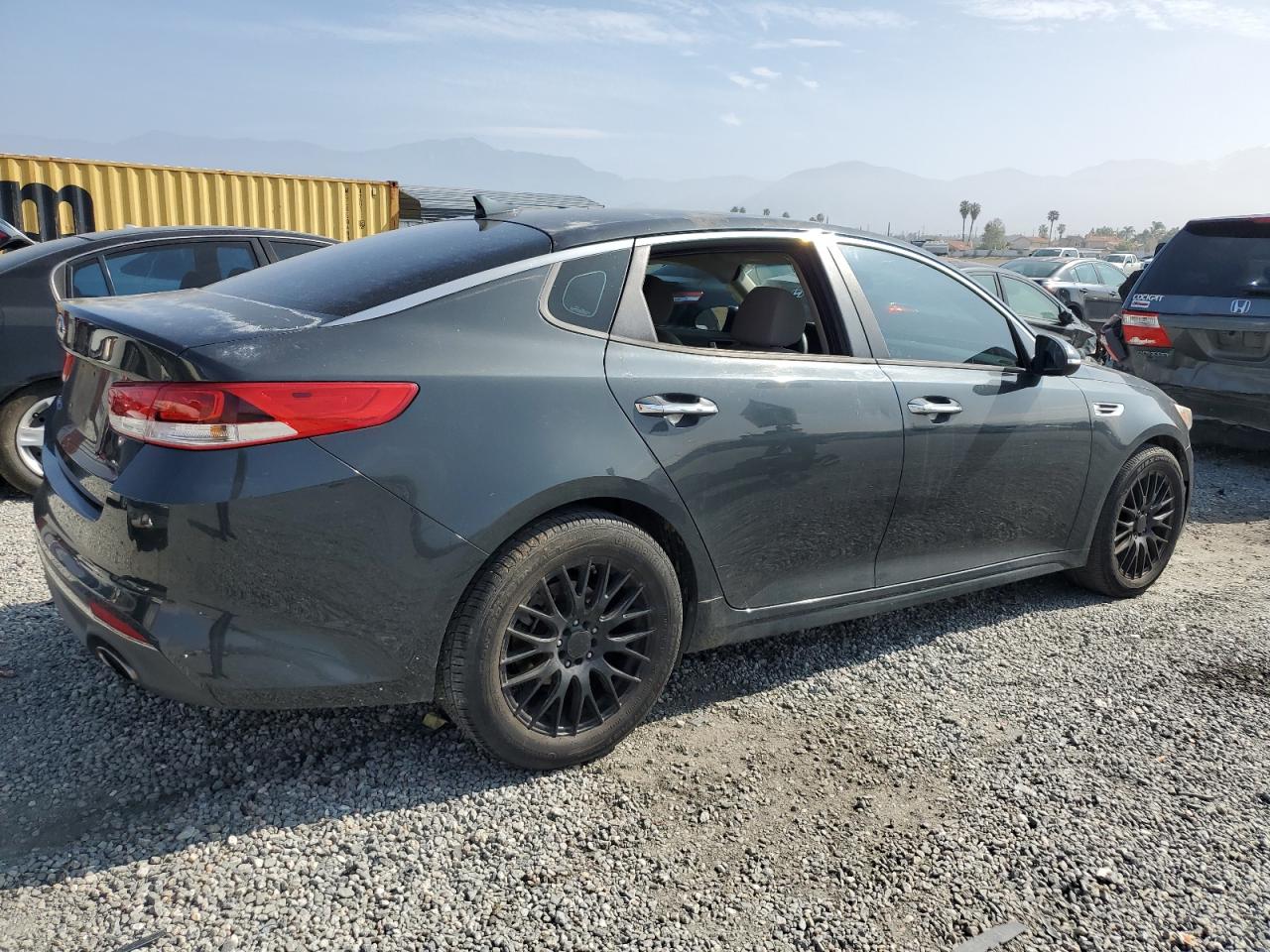 5XXGT4L35GG007103 2016 Kia Optima Lx