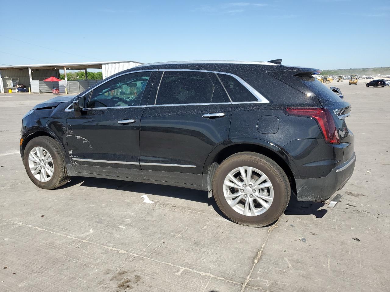 2022 Cadillac Xt5 Luxury vin: 1GYKNAR47NZ144728