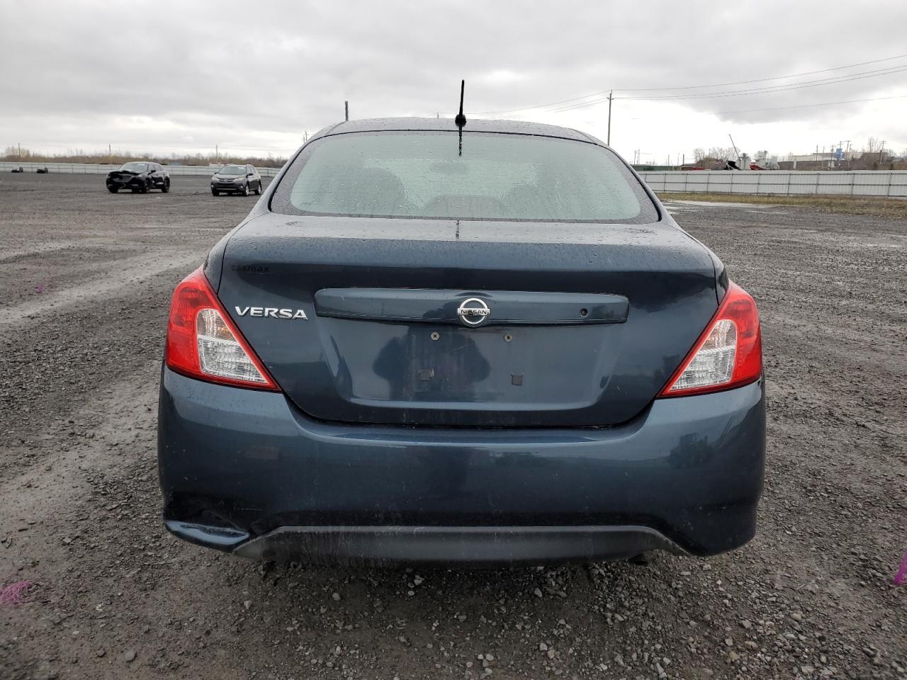 2016 Nissan Versa S vin: 3N1CN7AP5GL913128