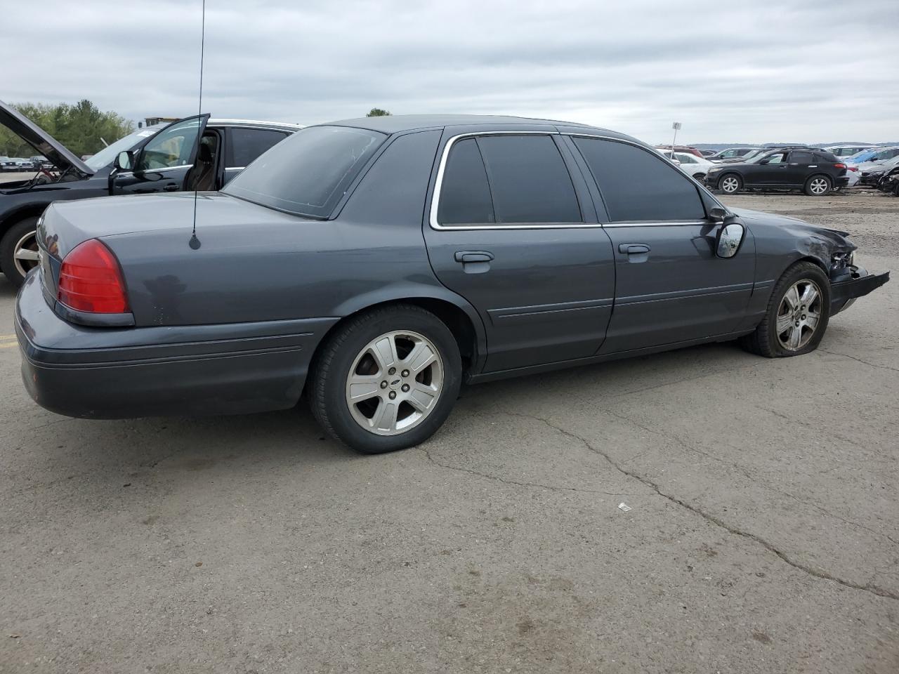 2FDFP74W65X110498 2005 Ford Crown Victoria Lx