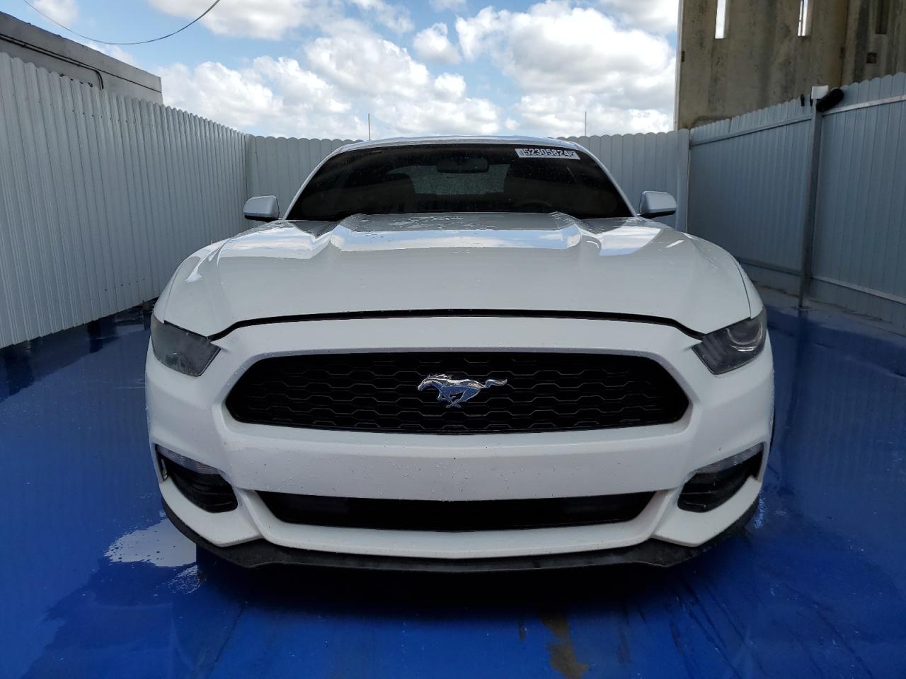 1FA6P8AM3H5208478 2017 Ford Mustang