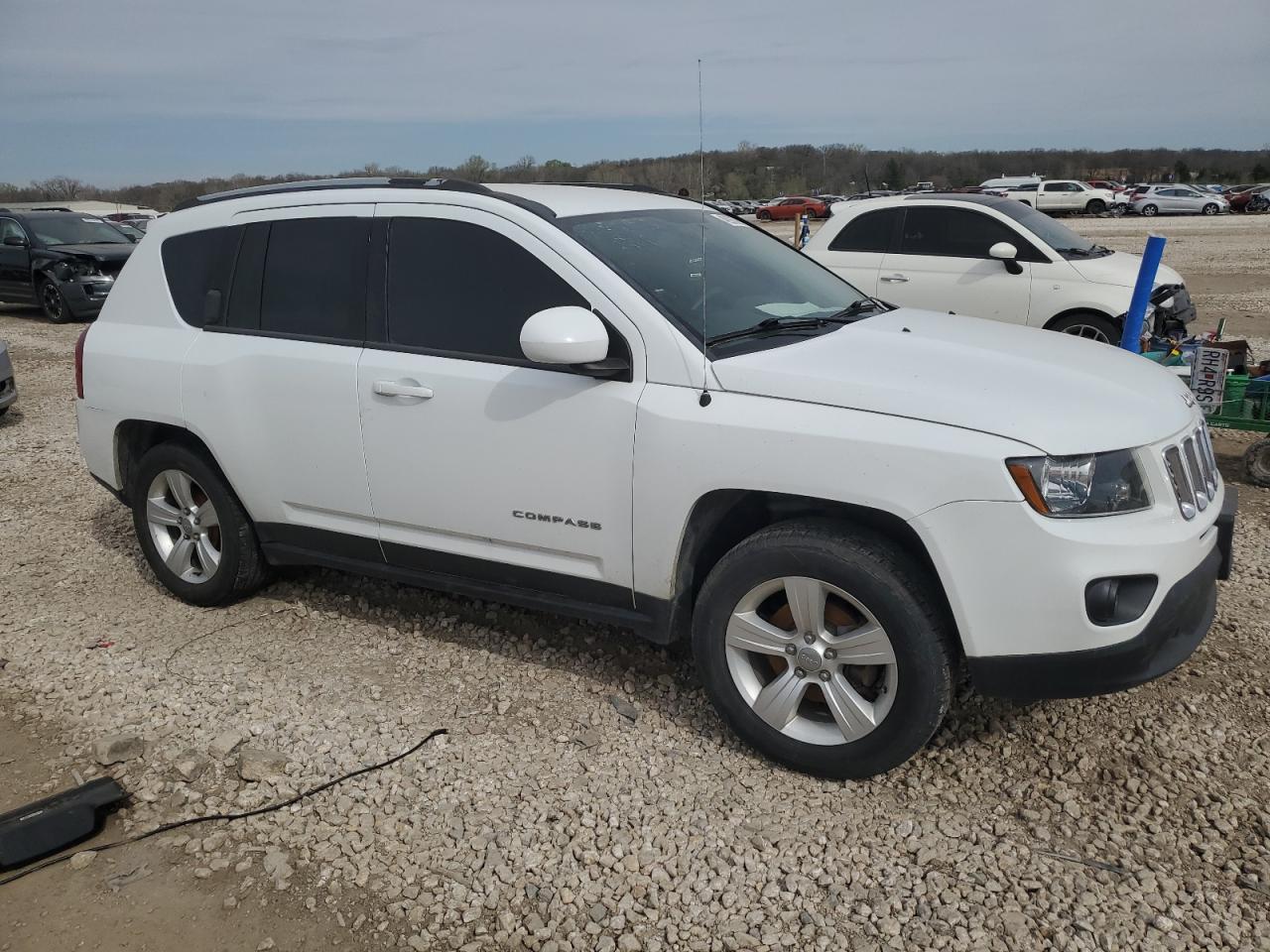 1C4NJCEB5FD273743 2015 Jeep Compass Latitude