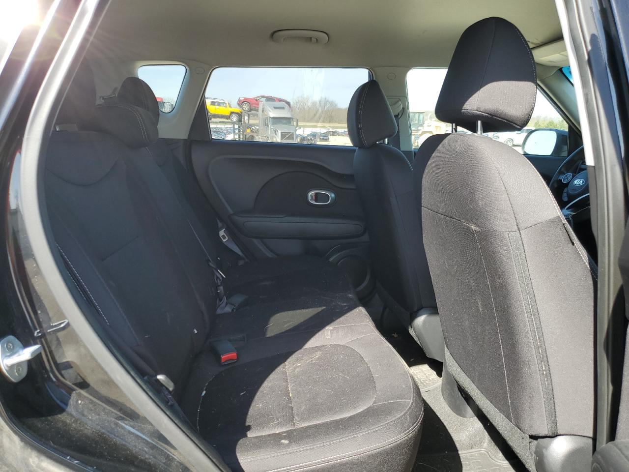 KNDJN2A25K7686354 2019 Kia Soul