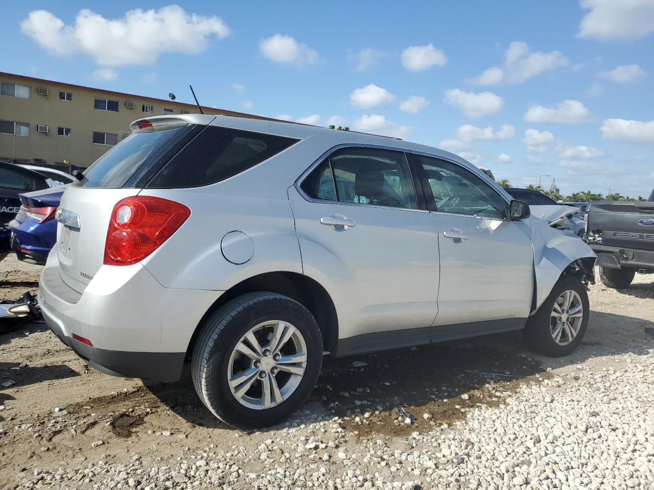 2014 Chevrolet Equinox Ls vin: 2GNALAEK1E6316640