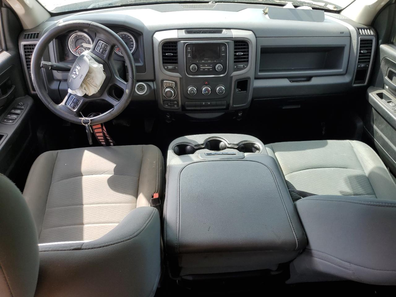 1C6RR7KG4HS705584 2017 Ram 1500 St