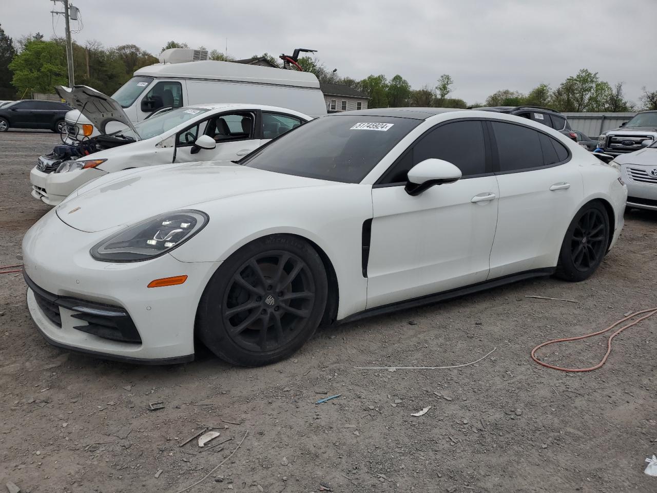 WP0AA2A71JL100679 2018 Porsche Panamera 4