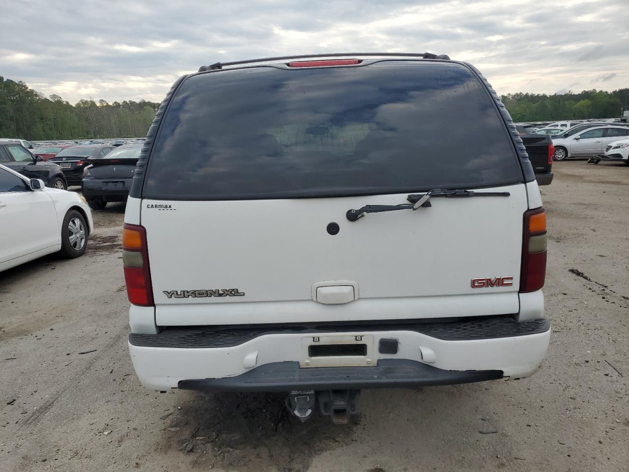 1GKFK66U73J331985 2003 GMC Yukon Xl Denali