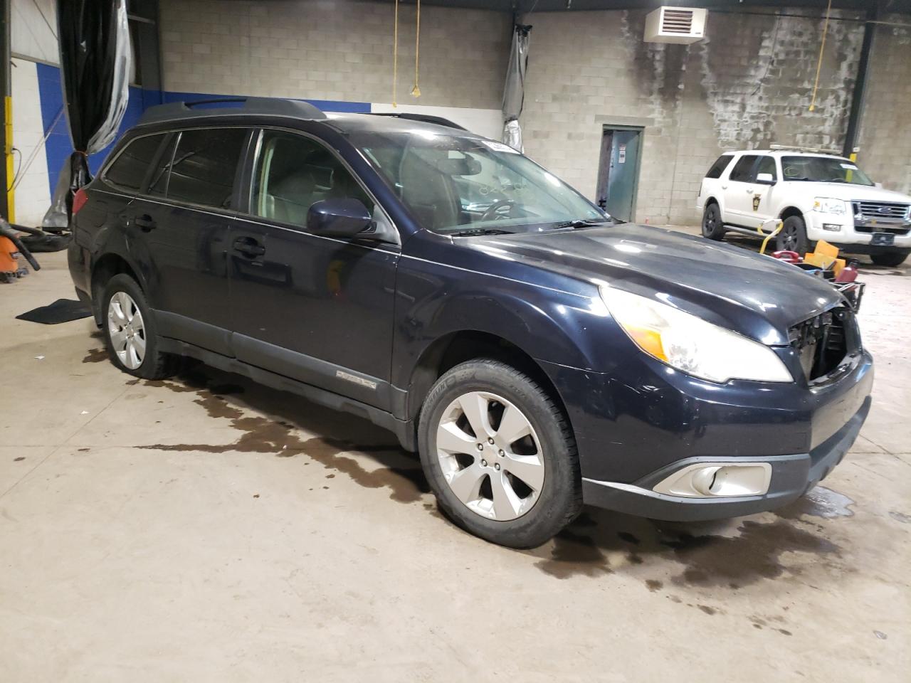 2012 Subaru Outback 2.5I Premium vin: 4S4BRBCC7C3242136