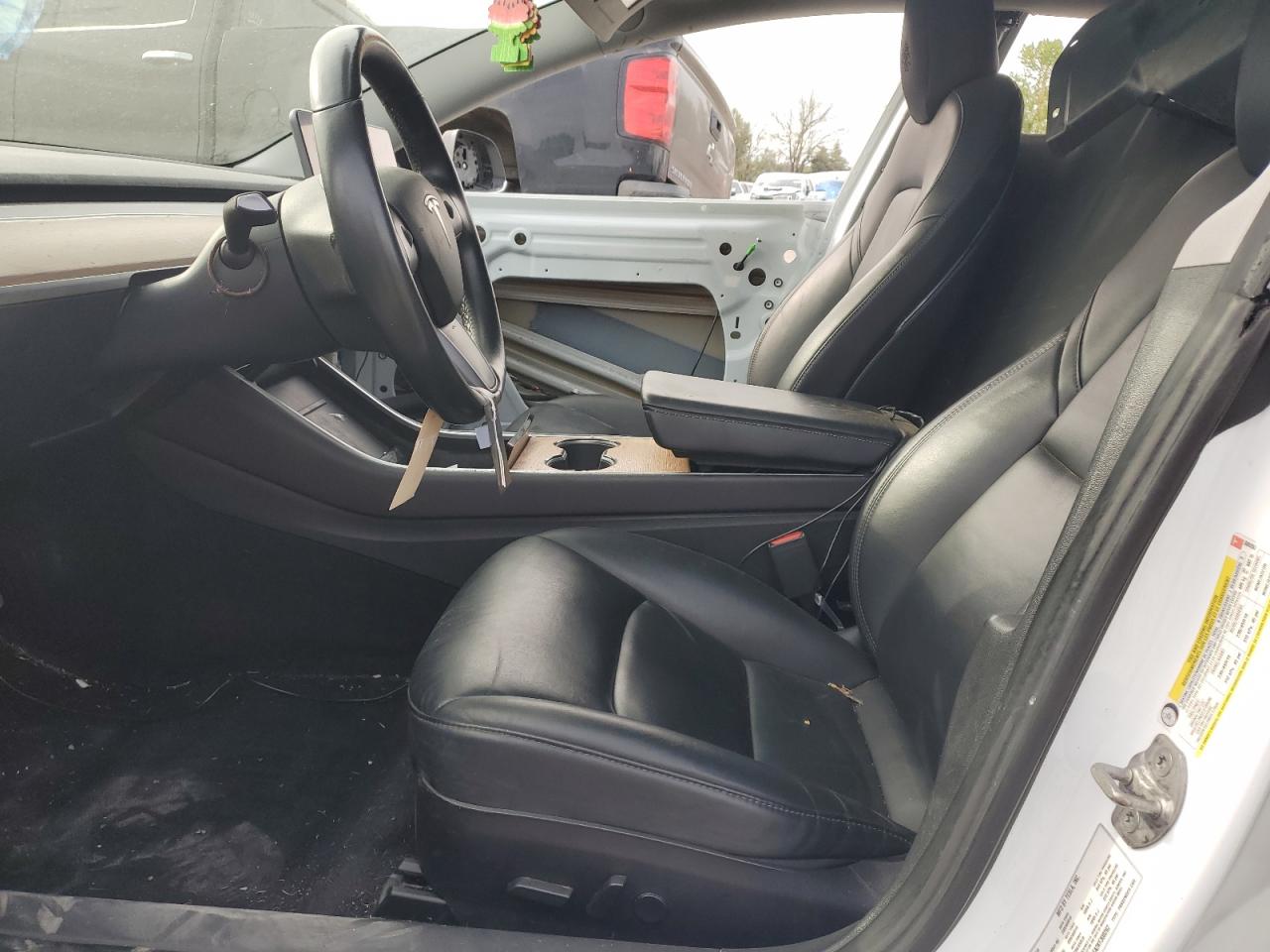 5YJ3E1EA2KF300262 2019 Tesla Model 3