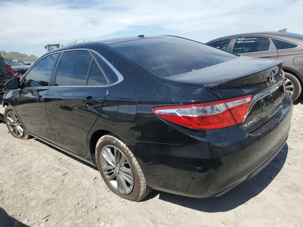 4T1BF1FK1FU099656 2015 Toyota Camry Le