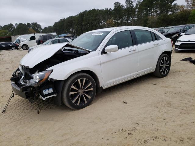 Lot #2522078699 2013 CHRYSLER 200 LIMITE salvage car