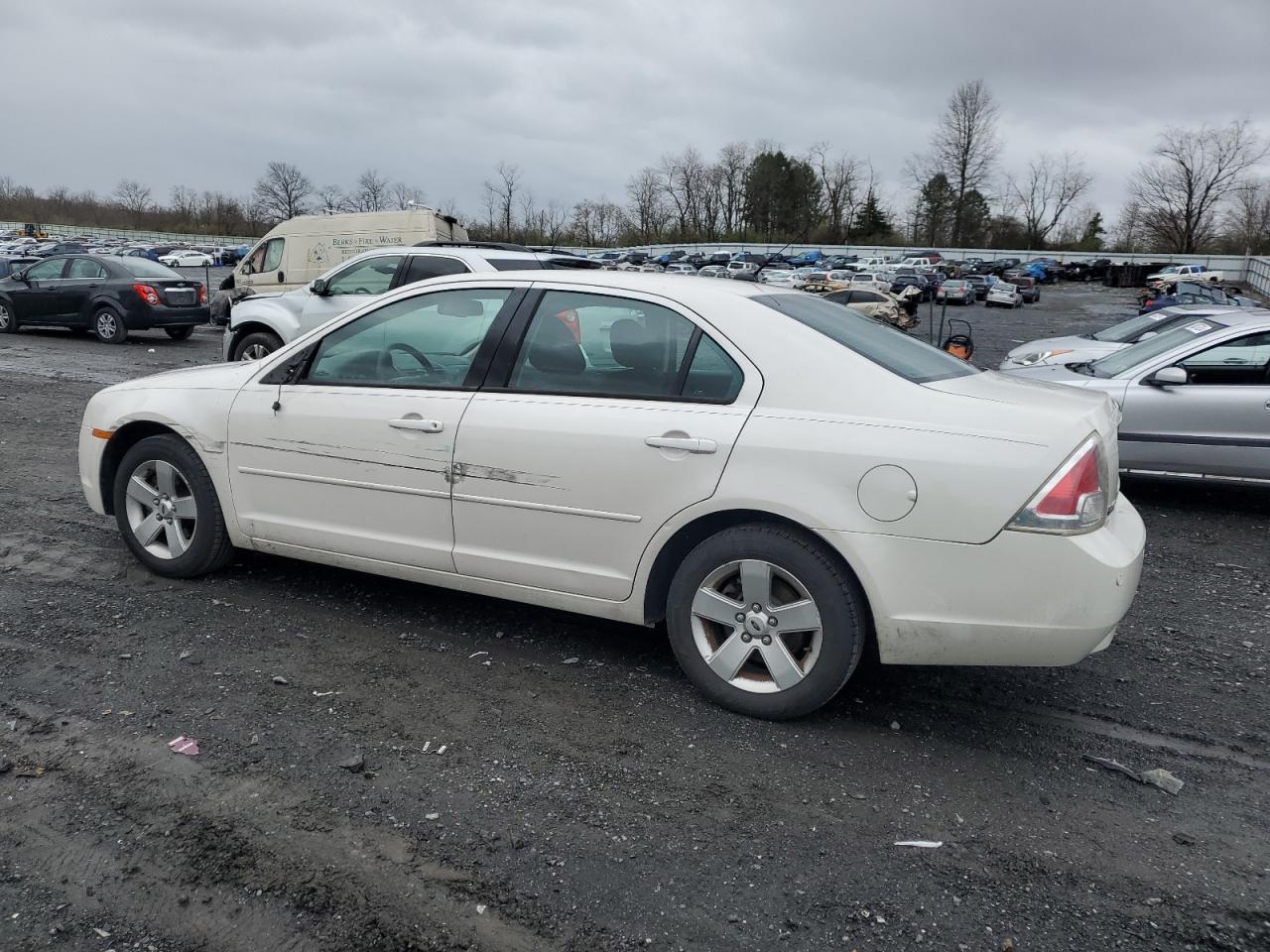 3FAHP07Z89R104936 2009 Ford Fusion Se