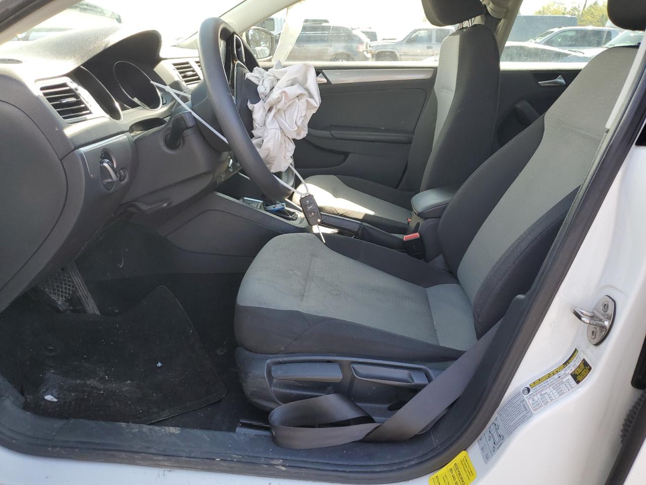 3VW2B7AJ3HM224050 2017 Volkswagen Jetta S