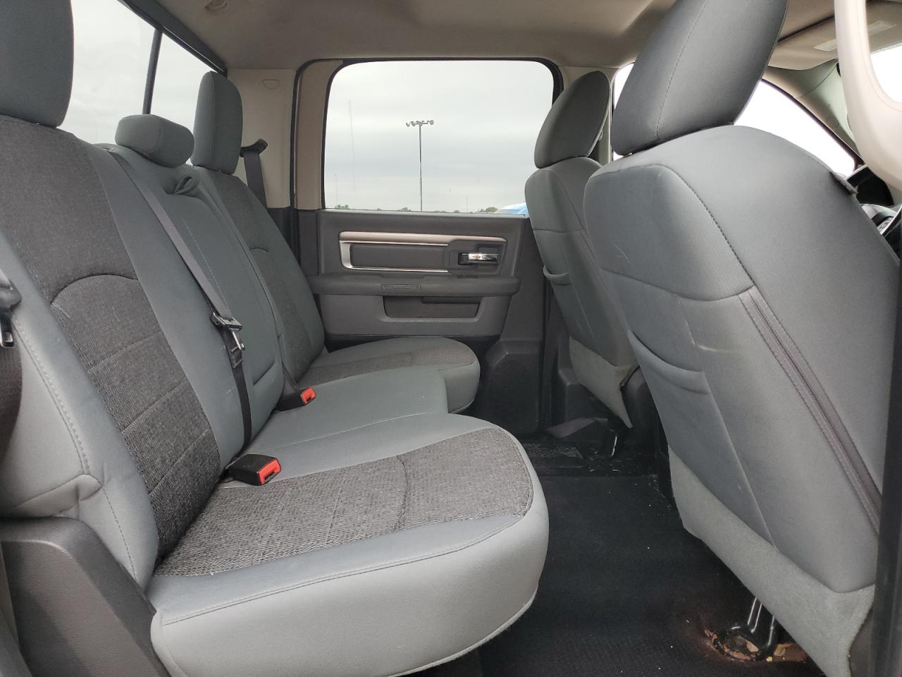 1C6RR6LT2GS263490 2016 Ram 1500 Slt