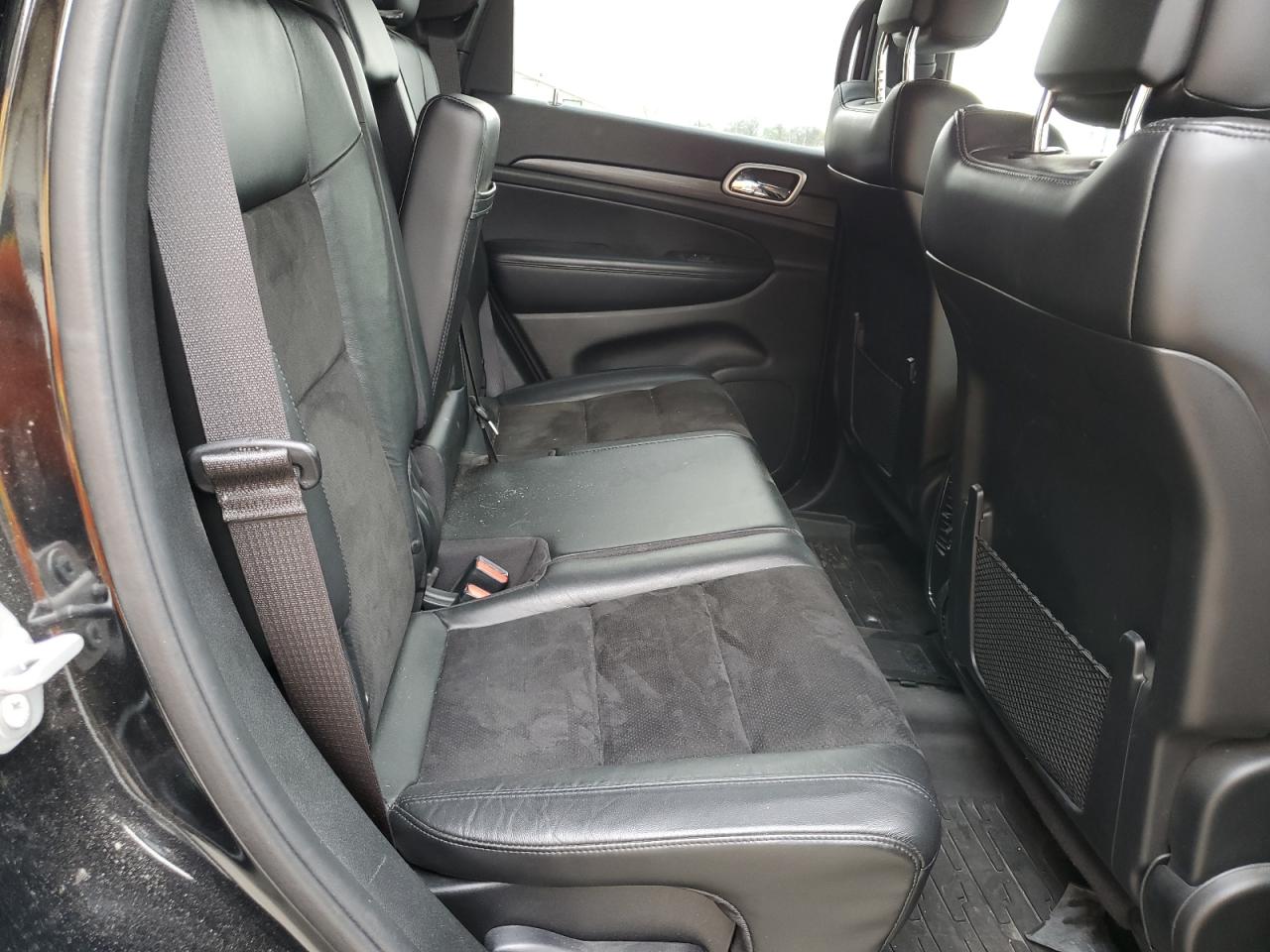 1C4RJFAG7LC389130 2020 Jeep Grand Cherokee Laredo