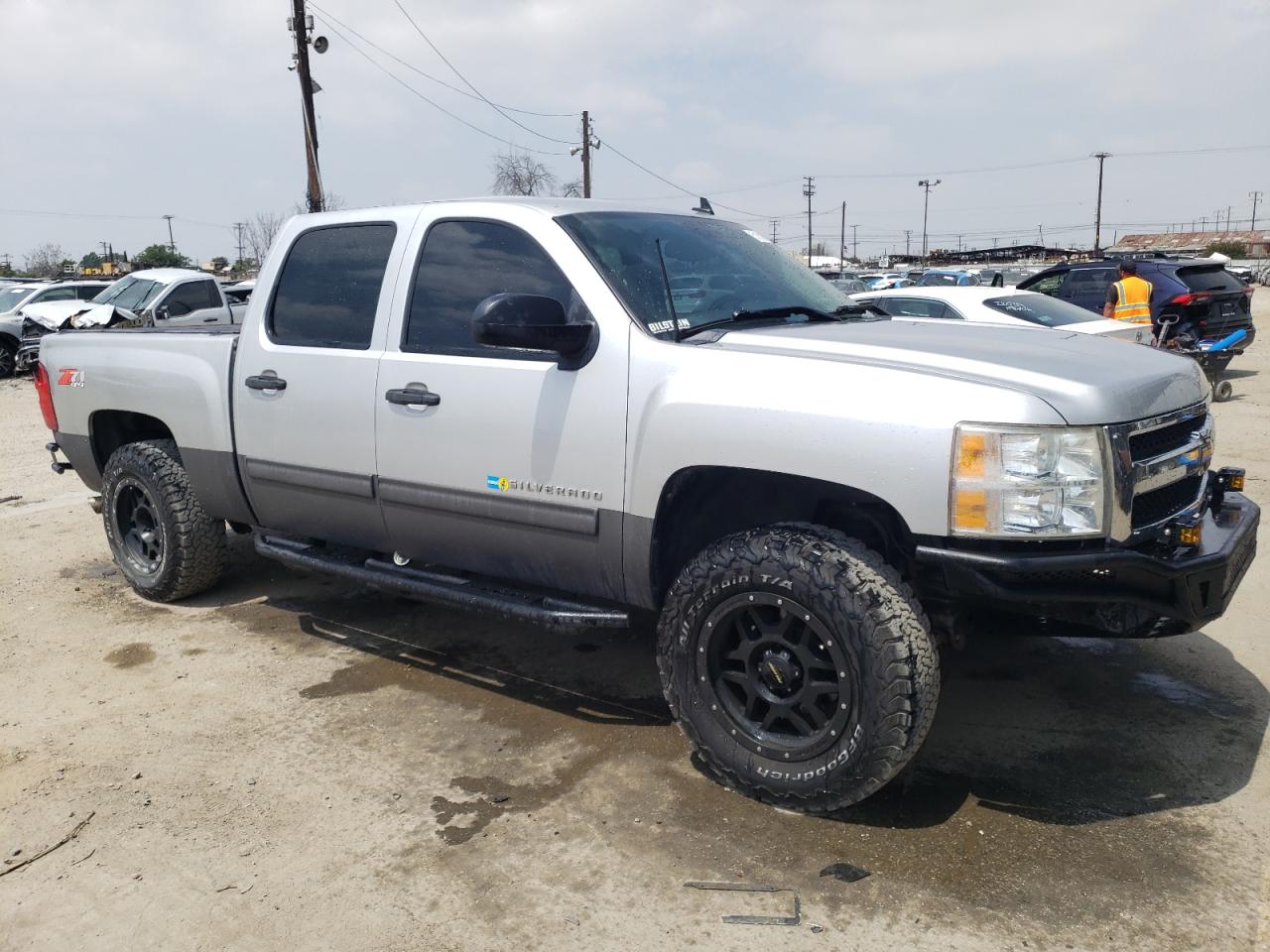 3GCPKSE34BG399873 2011 Chevrolet Silverado K1500 Lt
