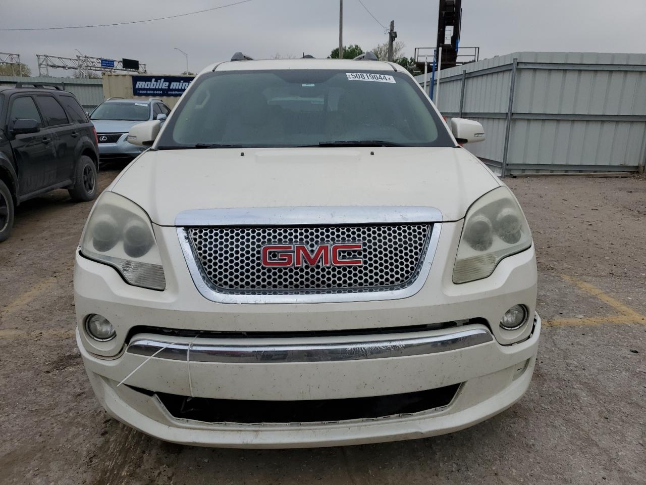 1GKKVTED1BJ359429 2011 GMC Acadia Denali