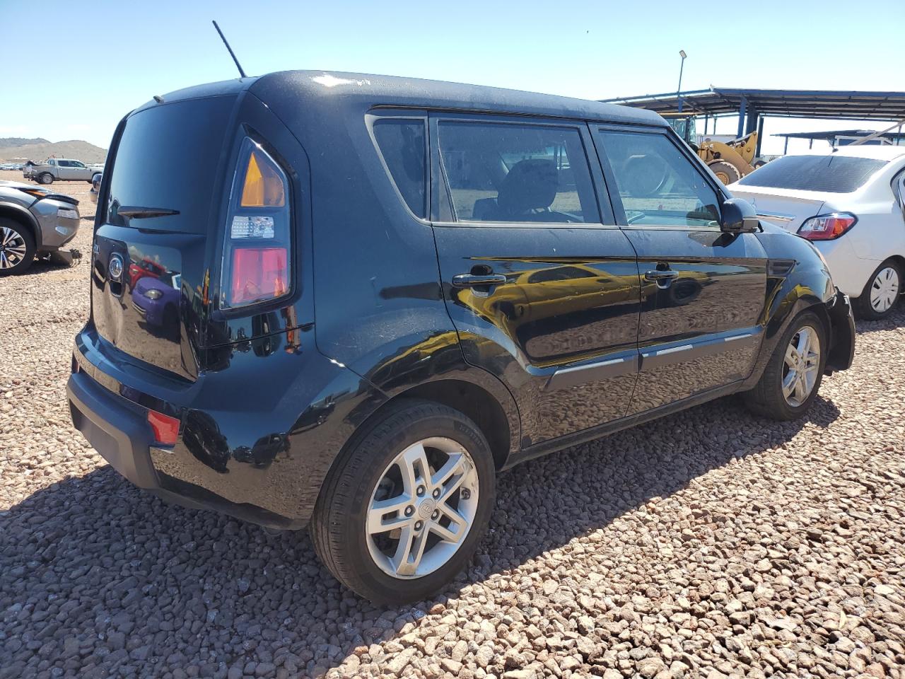 KNDJT2A2XB7233482 2011 Kia Soul +