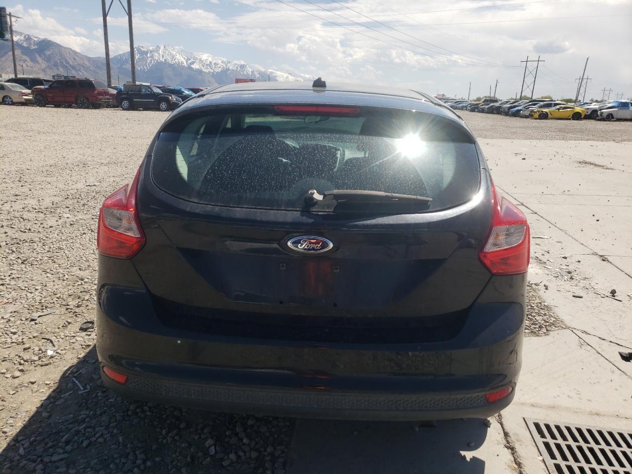 1FADP3K27DL339135 2013 Ford Focus Se