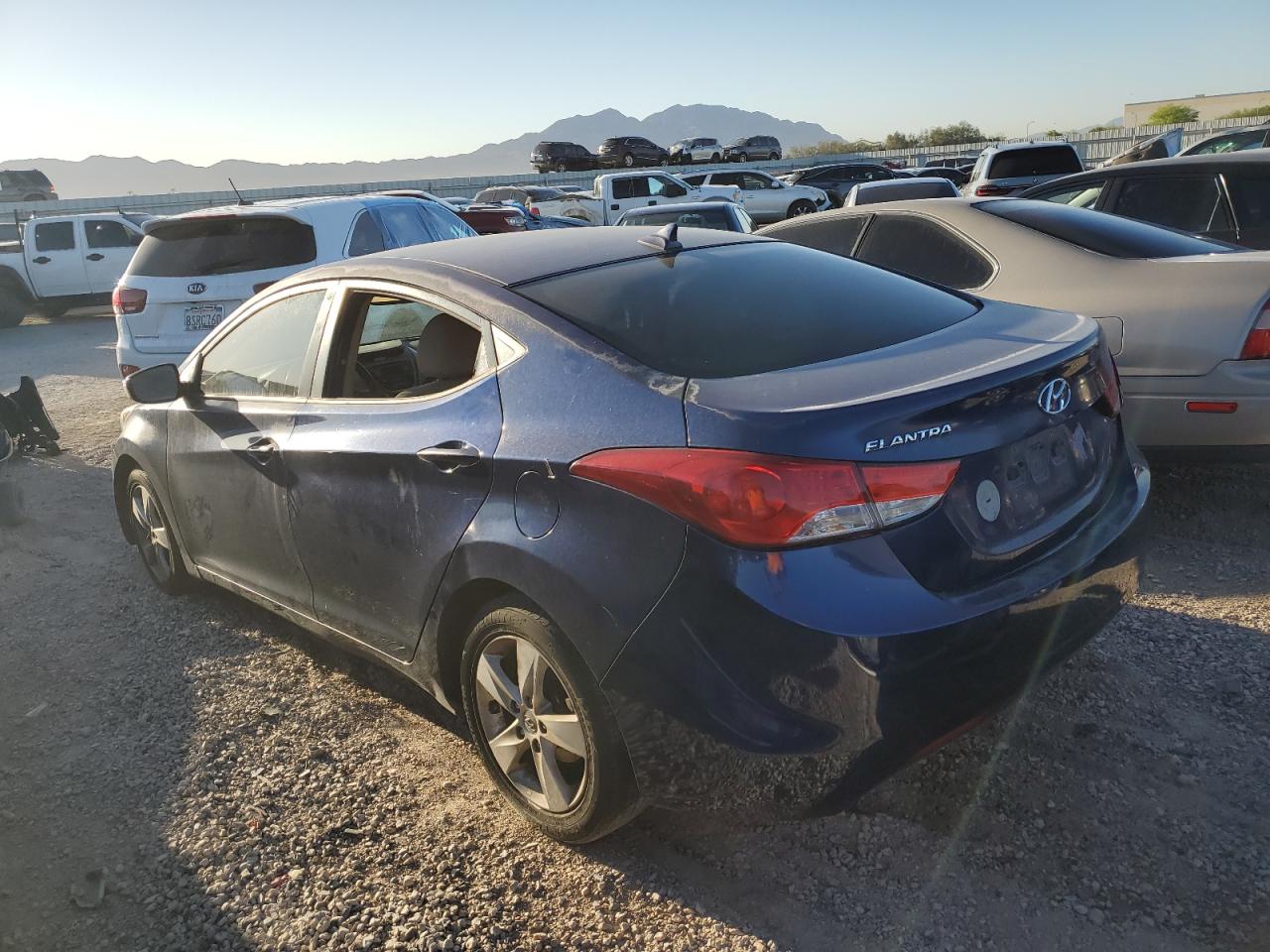 KMHDH4AE9DU810815 2013 Hyundai Elantra Gls