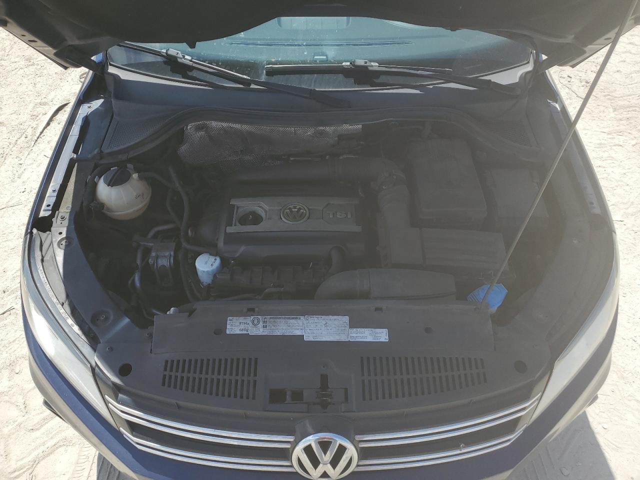 WVGAV7AX6CW570964 2012 Volkswagen Tiguan S