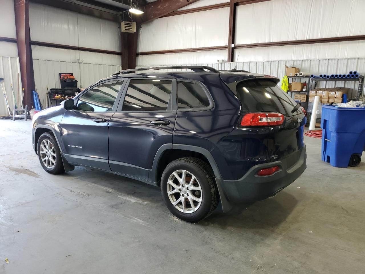 1C4PJLABXGW165560 2016 Jeep Cherokee Sport