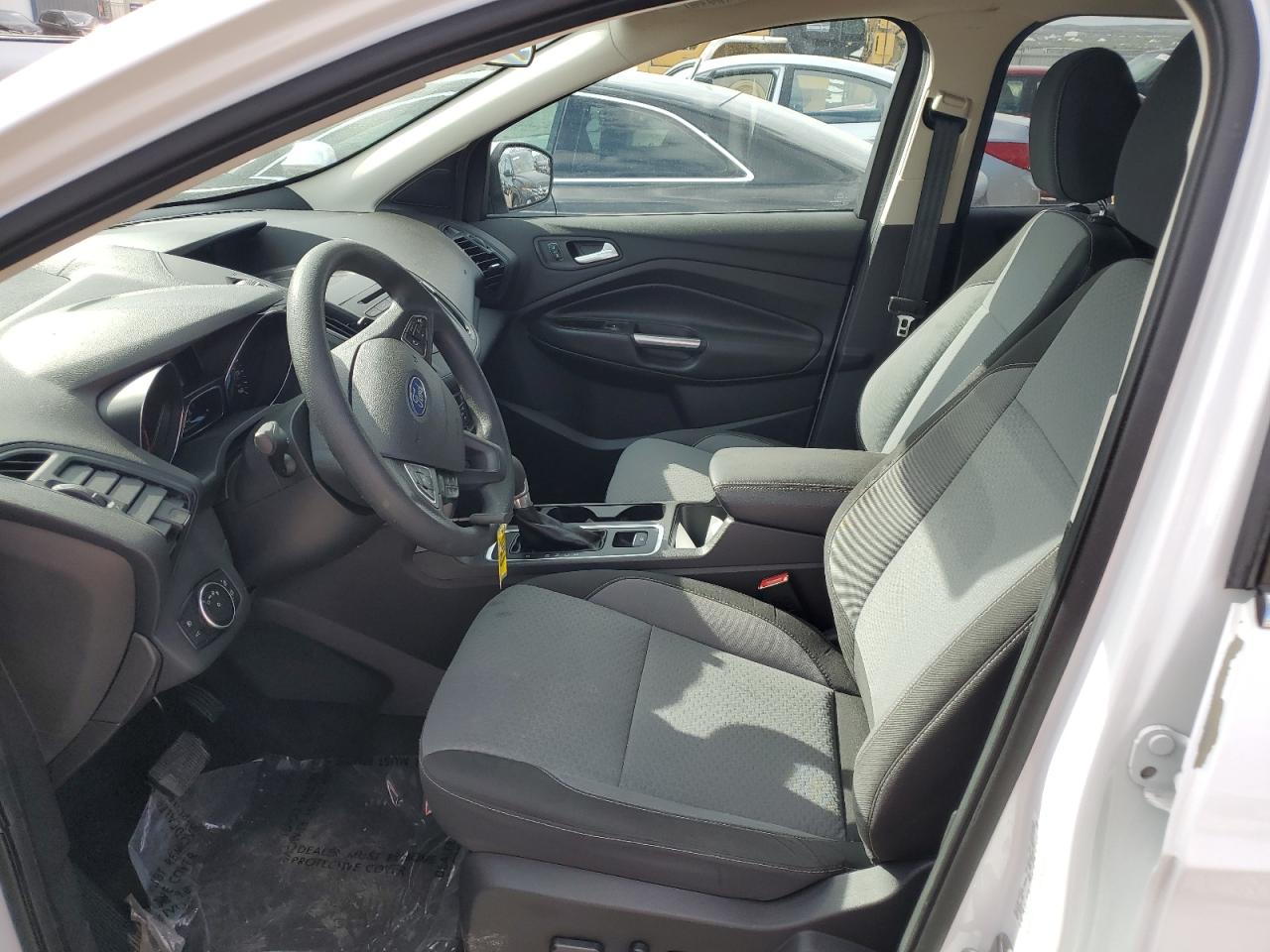 1FMCU9GD8HUA41118 2017 Ford Escape Se