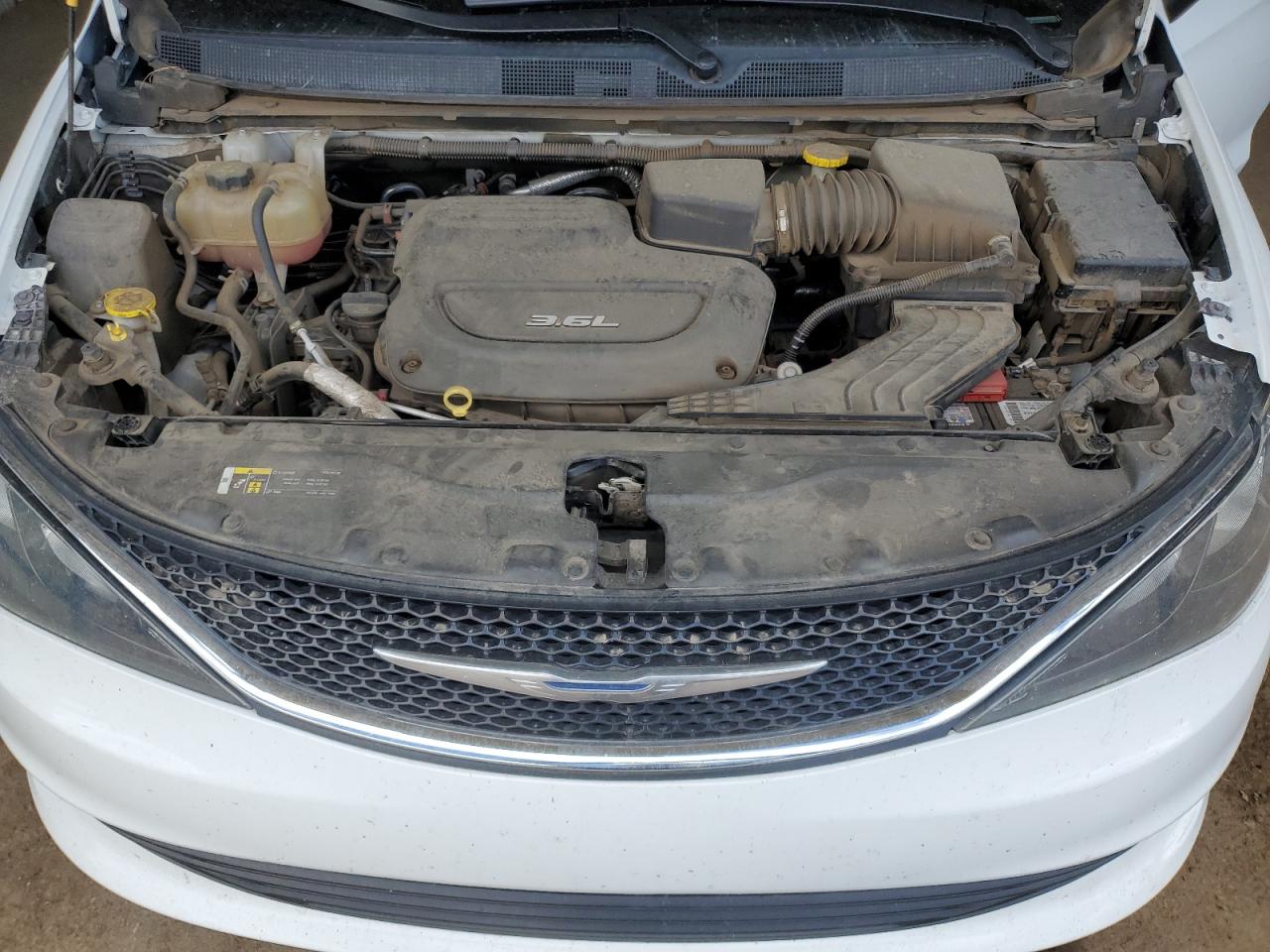 2018 Chrysler Pacifica Lx vin: 2C4RC1CG4JR101594