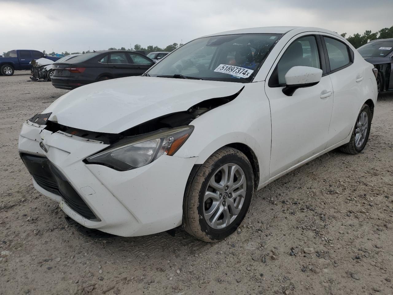 3MYDLBZV3GY138801 2016 Toyota Scion Ia