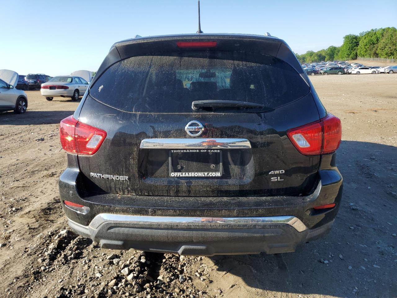 5N1DR2MM3JC610955 2018 Nissan Pathfinder S