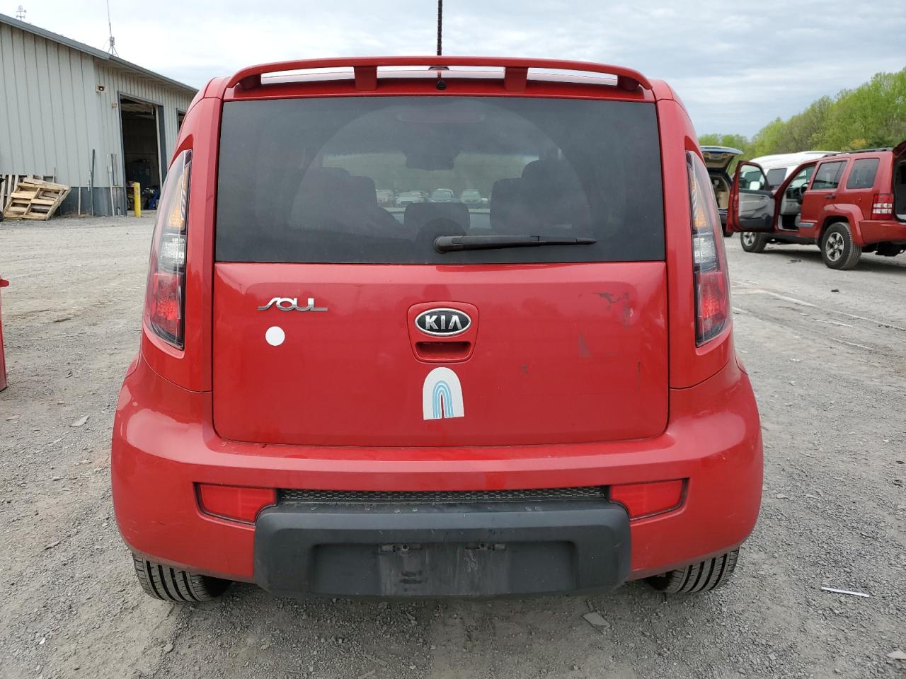 KNDJT2A25B7221823 2011 Kia Soul +