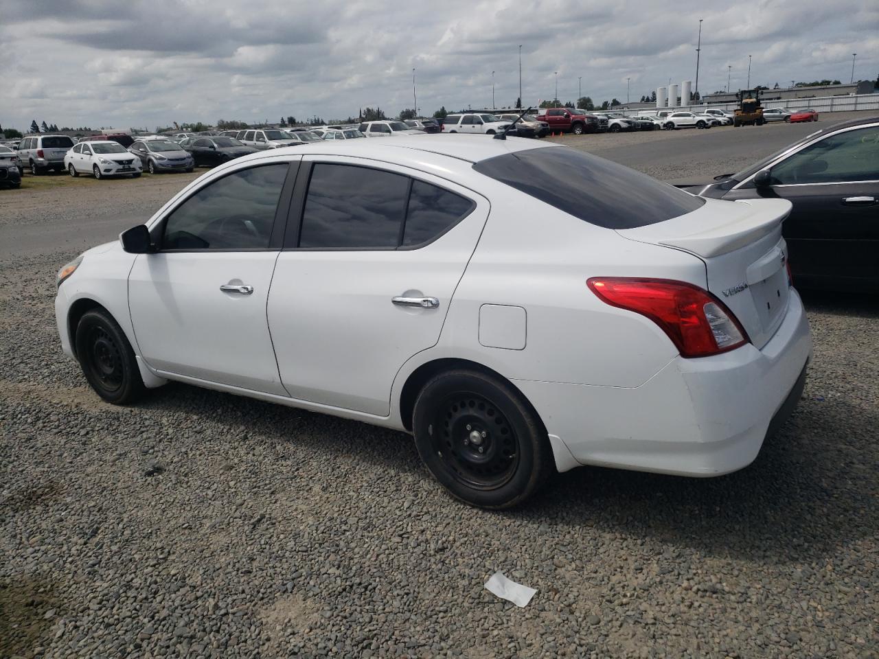 3N1CN7AP5FL845380 2015 Nissan Versa S