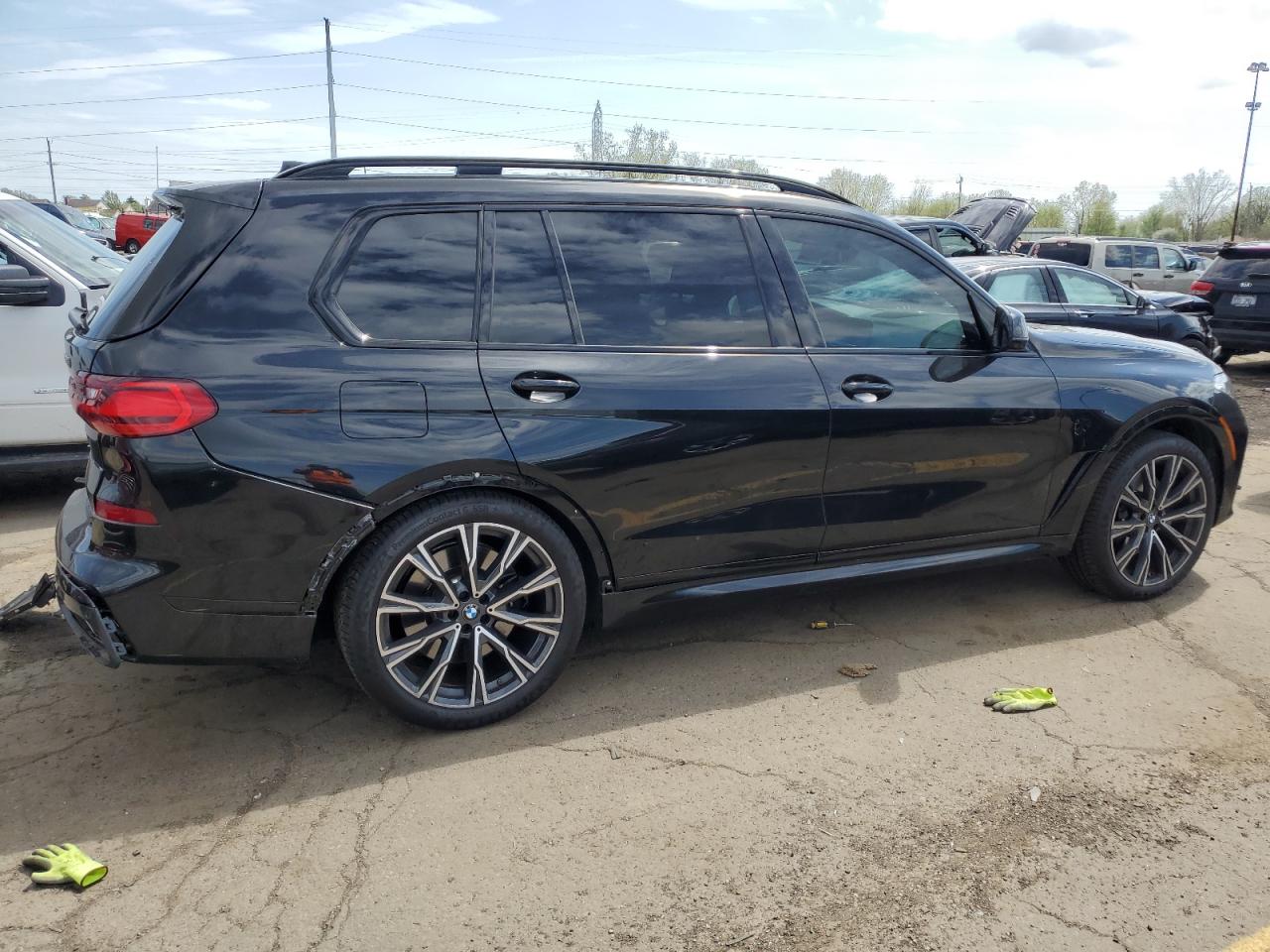 5UXCX6C03N9K34738 2022 BMW X7 M50I