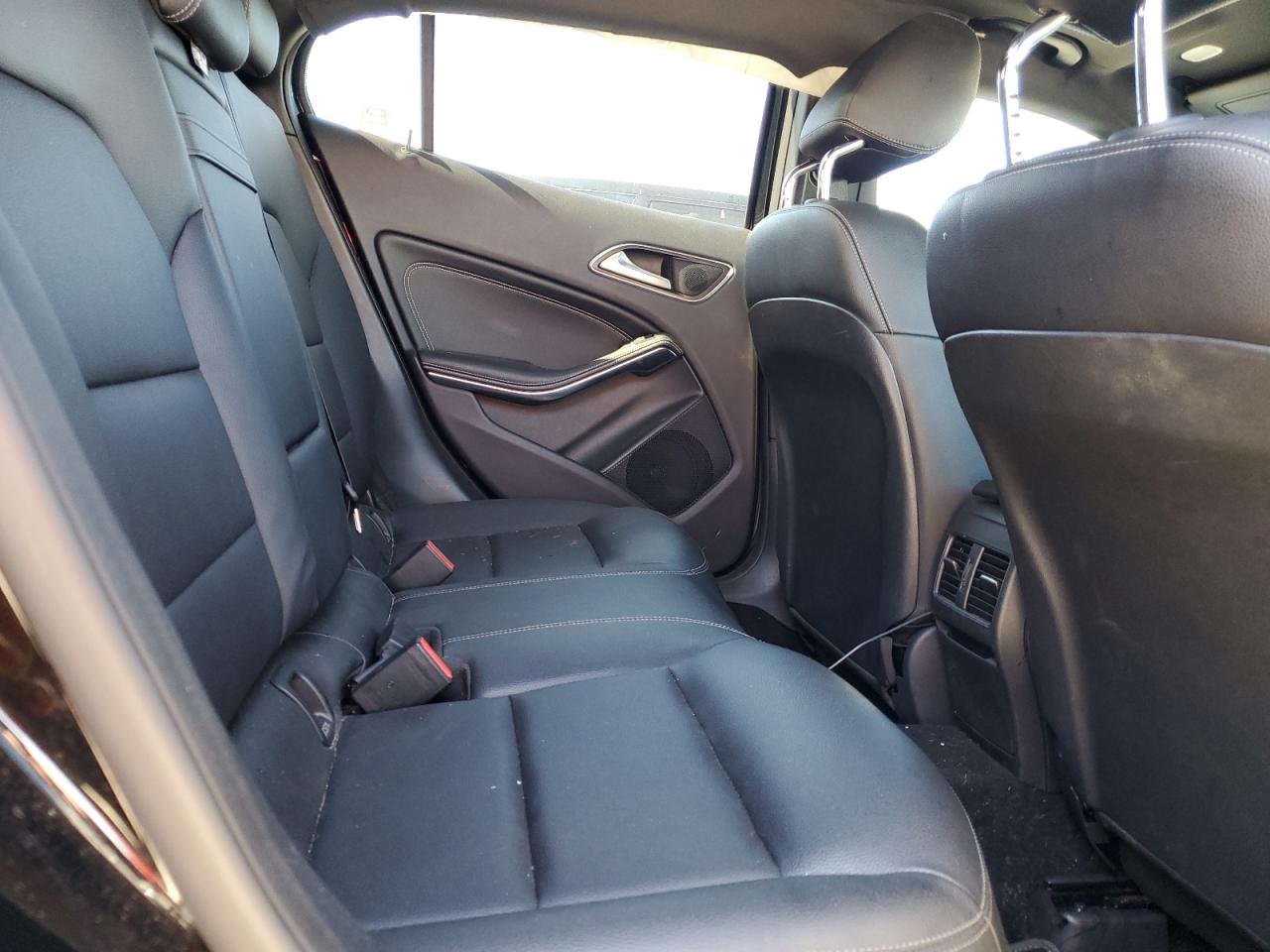 WDCTG4GB9HJ353652 2017 Mercedes-Benz Gla 250 4Matic