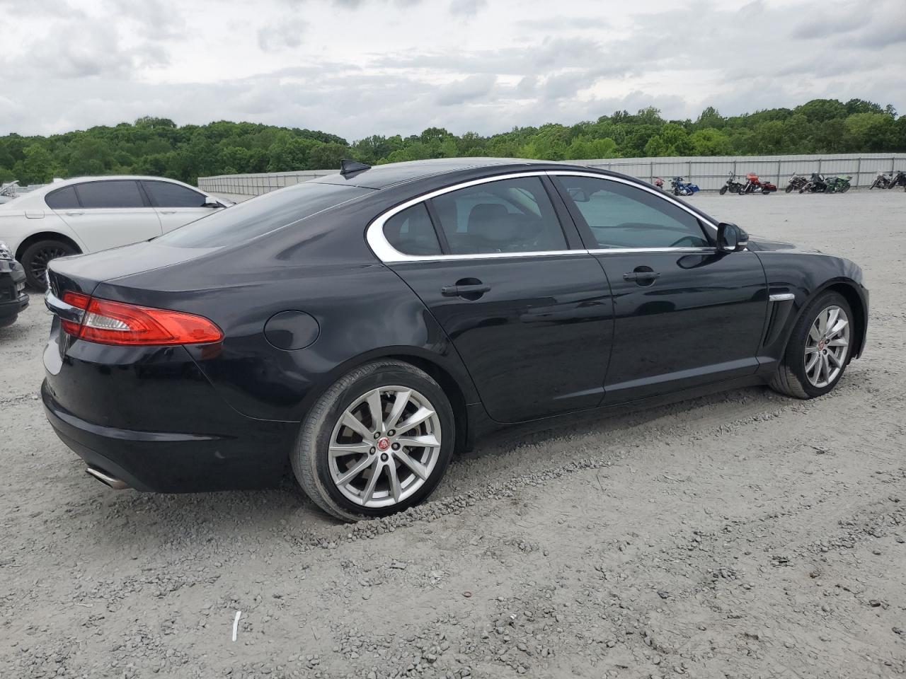 2014 Jaguar Xf vin: SAJWA0ES8EPU22129