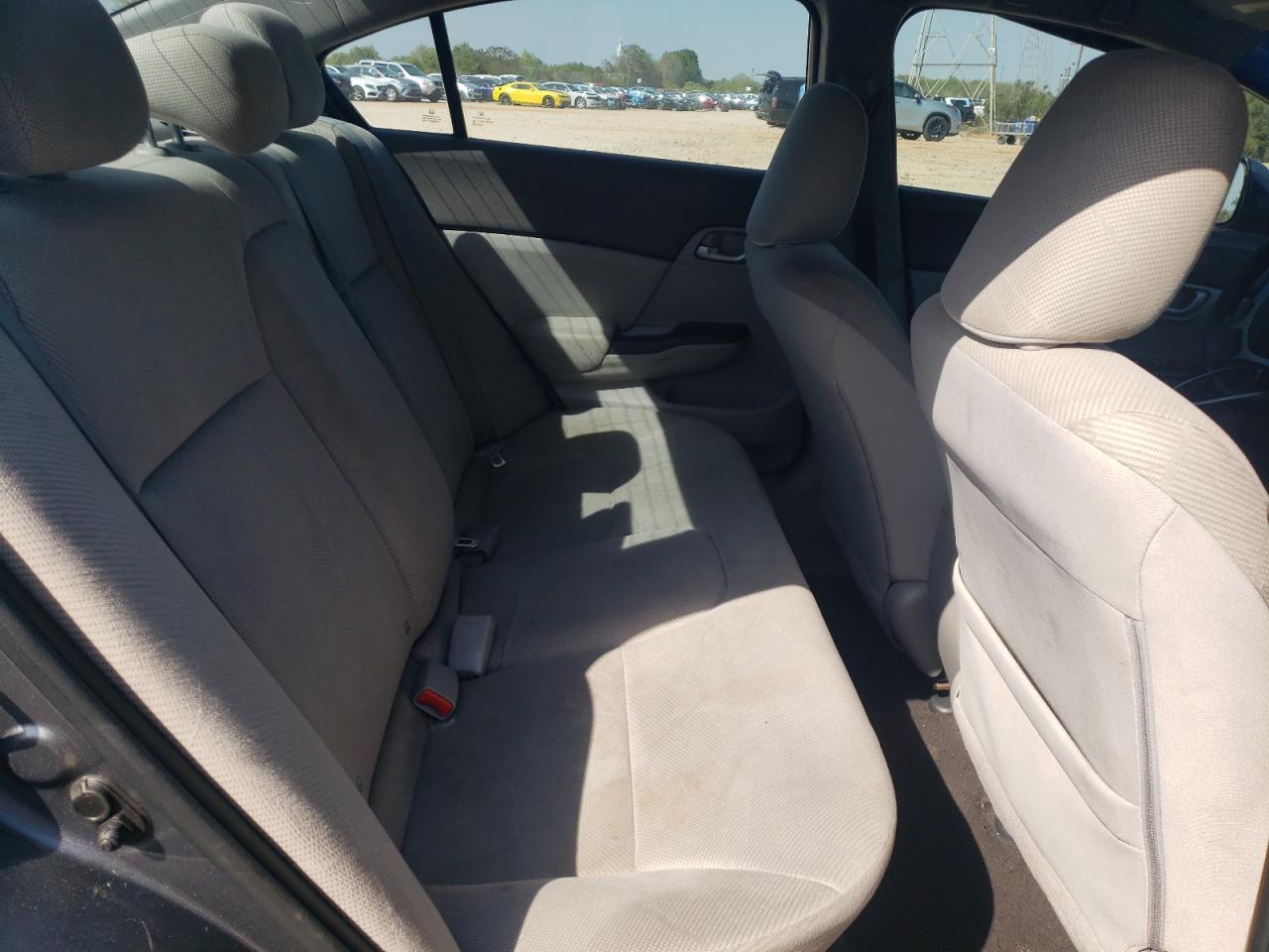 2HGFB2F57CH332392 2012 Honda Civic Lx