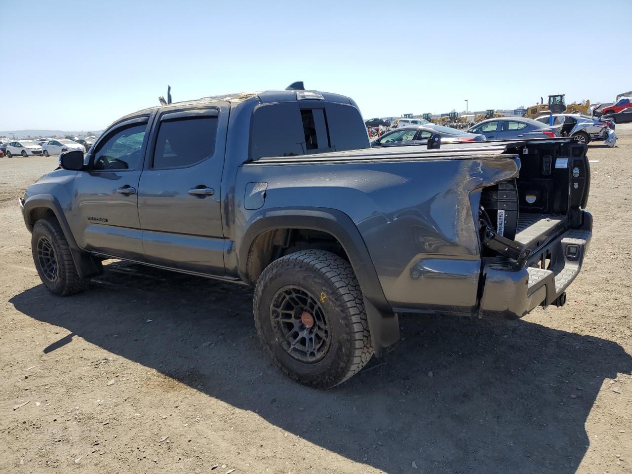 3TMCZ5AN4NM506672 2022 Toyota Tacoma Double Cab