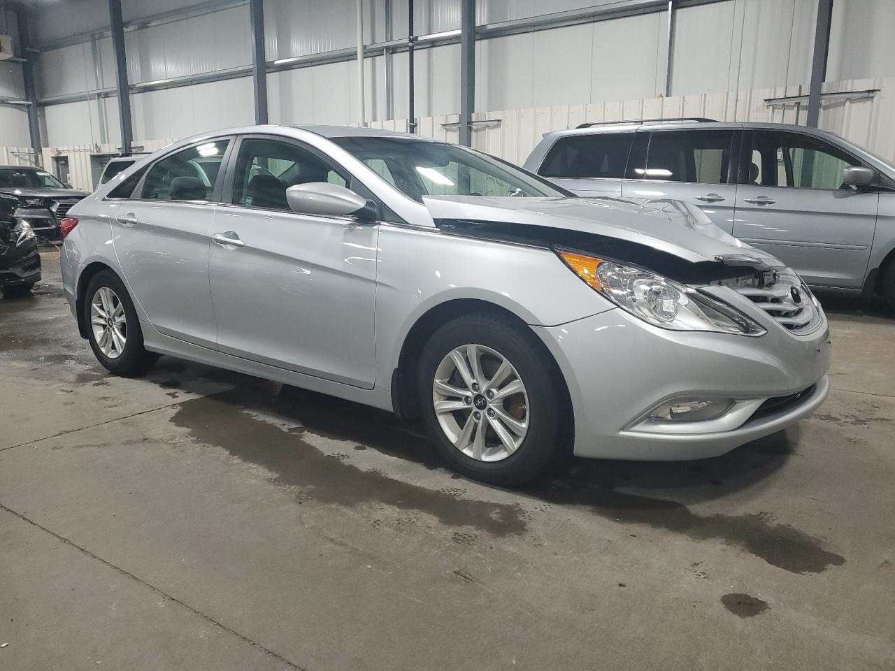 5NPEB4AC8DH589694 2013 Hyundai Sonata Gls