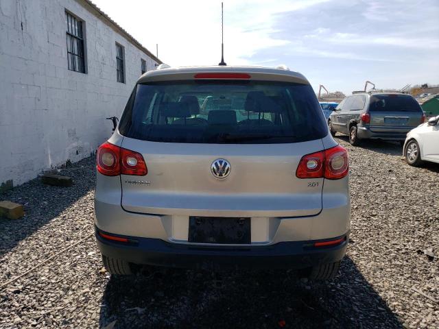 2011 Volkswagen Tiguan S VIN: WVGAV7AX1BW562057 Lot: 49415494