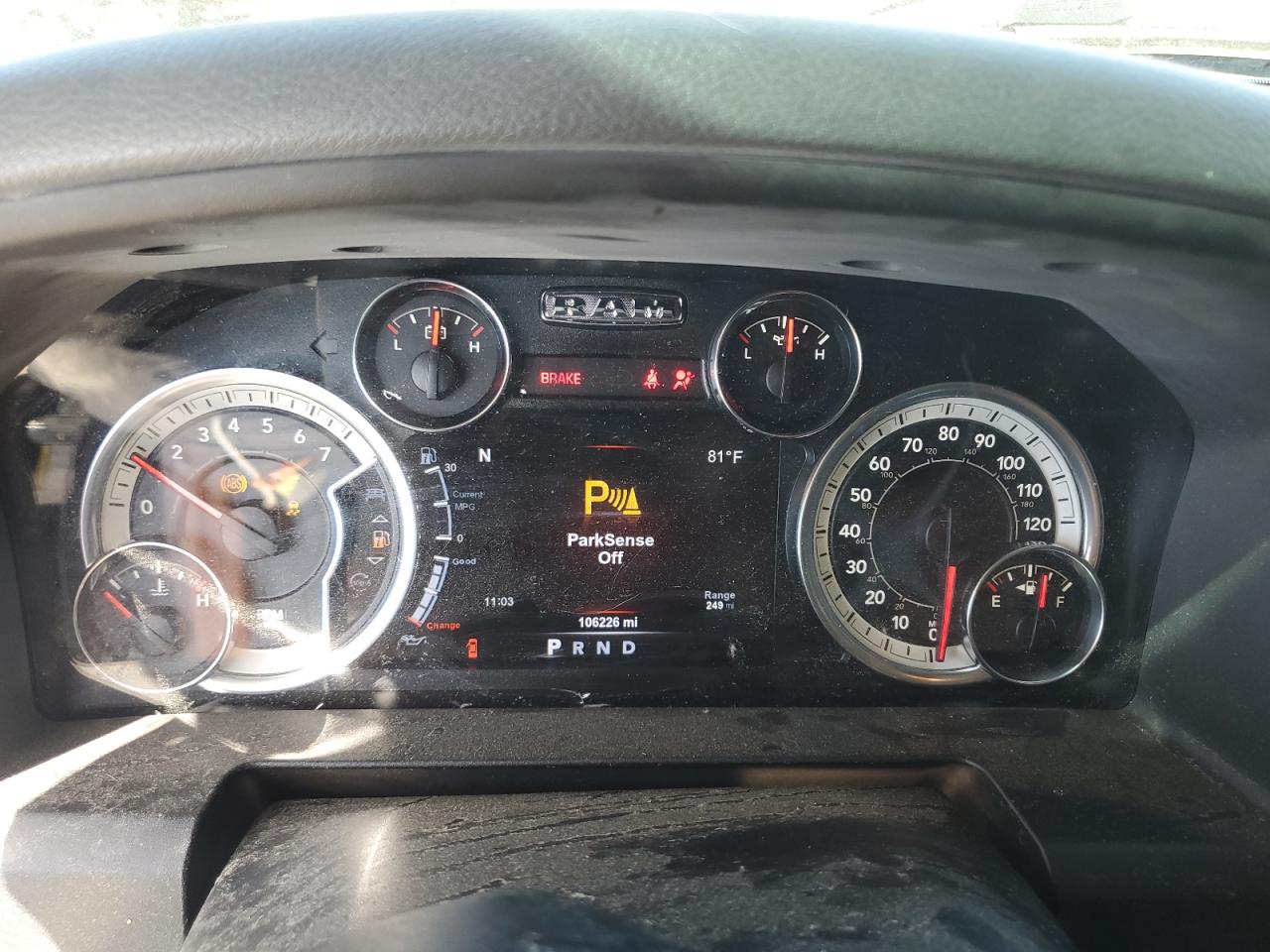 3C6RR7LT3HG533647 2017 Ram 1500 Slt